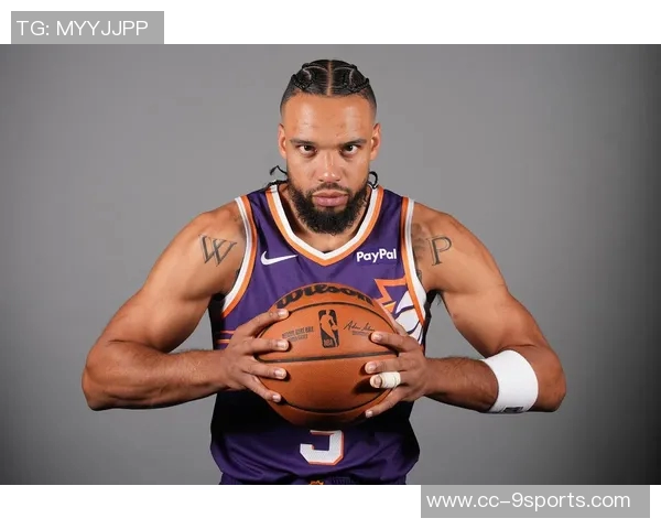 布克出手次数偏少狄龙呼吁他应更加自信展现得分能力