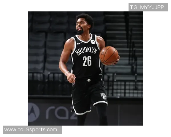 阿贾半场表现抢眼独揽17分7板2帽阿德巴约状态低迷仅得4分4板