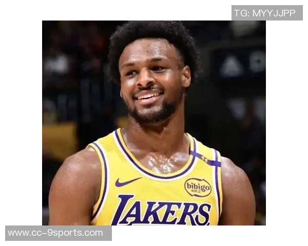 布朗尼逐渐融入球队但进攻能力不足仍难以在NBA立足