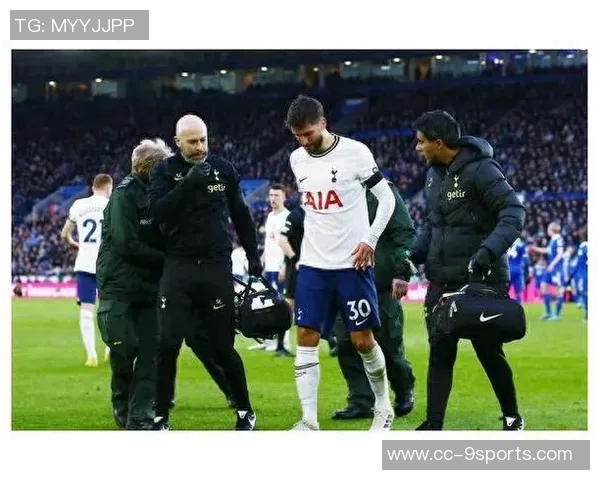 阿邦拉霍认为范德芬应寻求更强球队建议离开热刺续约