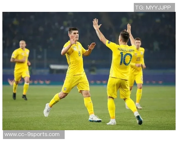 小卡状态火热近三场场均37分钟贡献317分93板47助命中率高达52